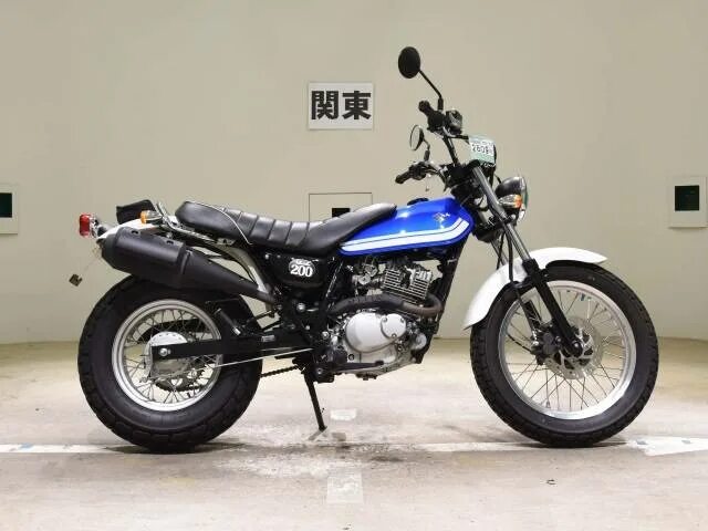 Купить сузуки ван ван. Suzuki van van 200. Suzuki van van 200 Custom. Suzuki VR 200 van van. Suzuki van van 200 Scrambler.