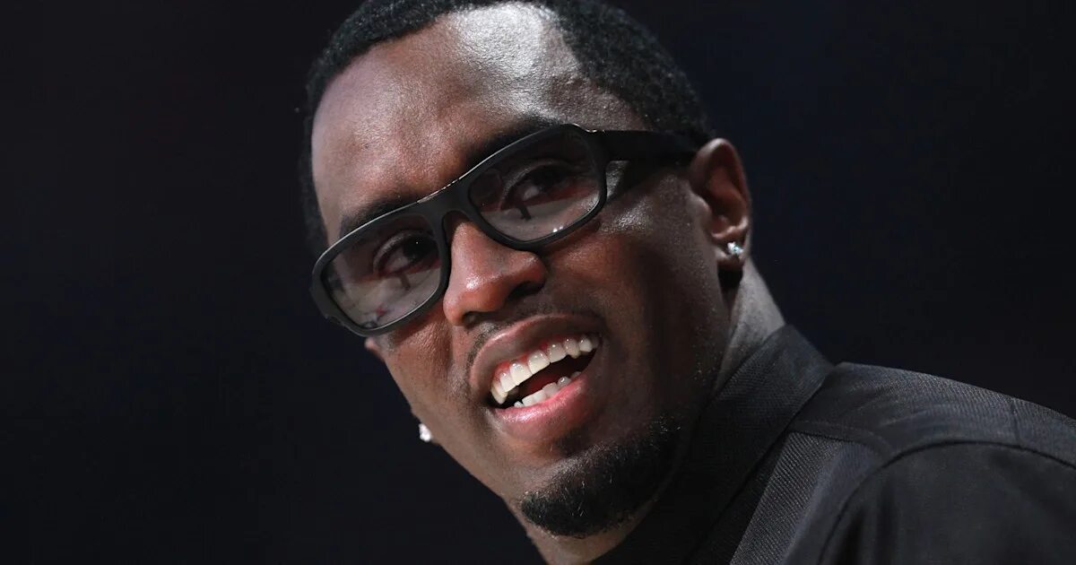 P diddy full. Diddy рэпер. sean &quot;diddy&quot; combs. фото рэпера пафф дэдди. puff daddy сейчас.