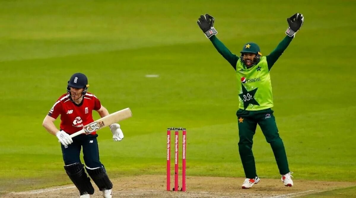 Live cricket match. Пакистан крикет. T20 крикет. Pakistan vs England Cricket. Популярные игроки крикет.
