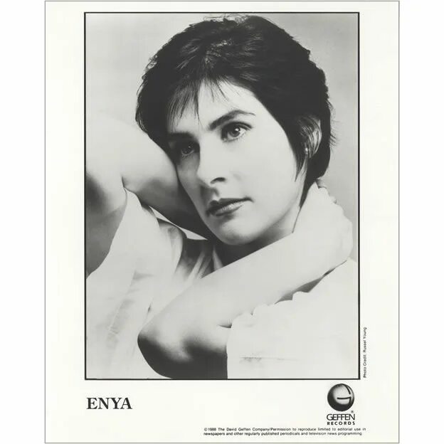 Энии boadicea. Enya в молодости. shepherd moons эния. enya 1991. enya boadicea.