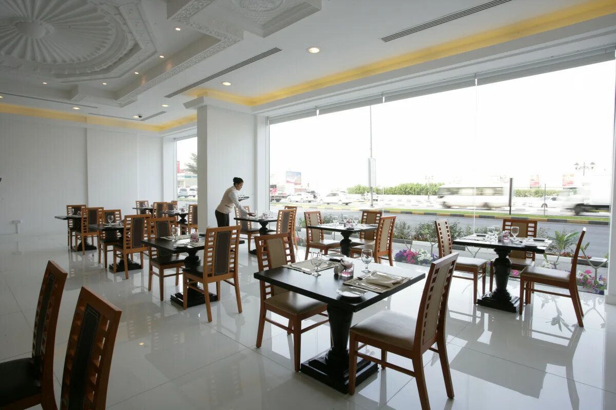 Ramada beach ajman аджман. Отель ramada by wyndham beach hotel ajman 4. рамада аджман бич 4. рамада бай виндхам бич отель аджман. ramada beach hotel ajman 4 аджман.