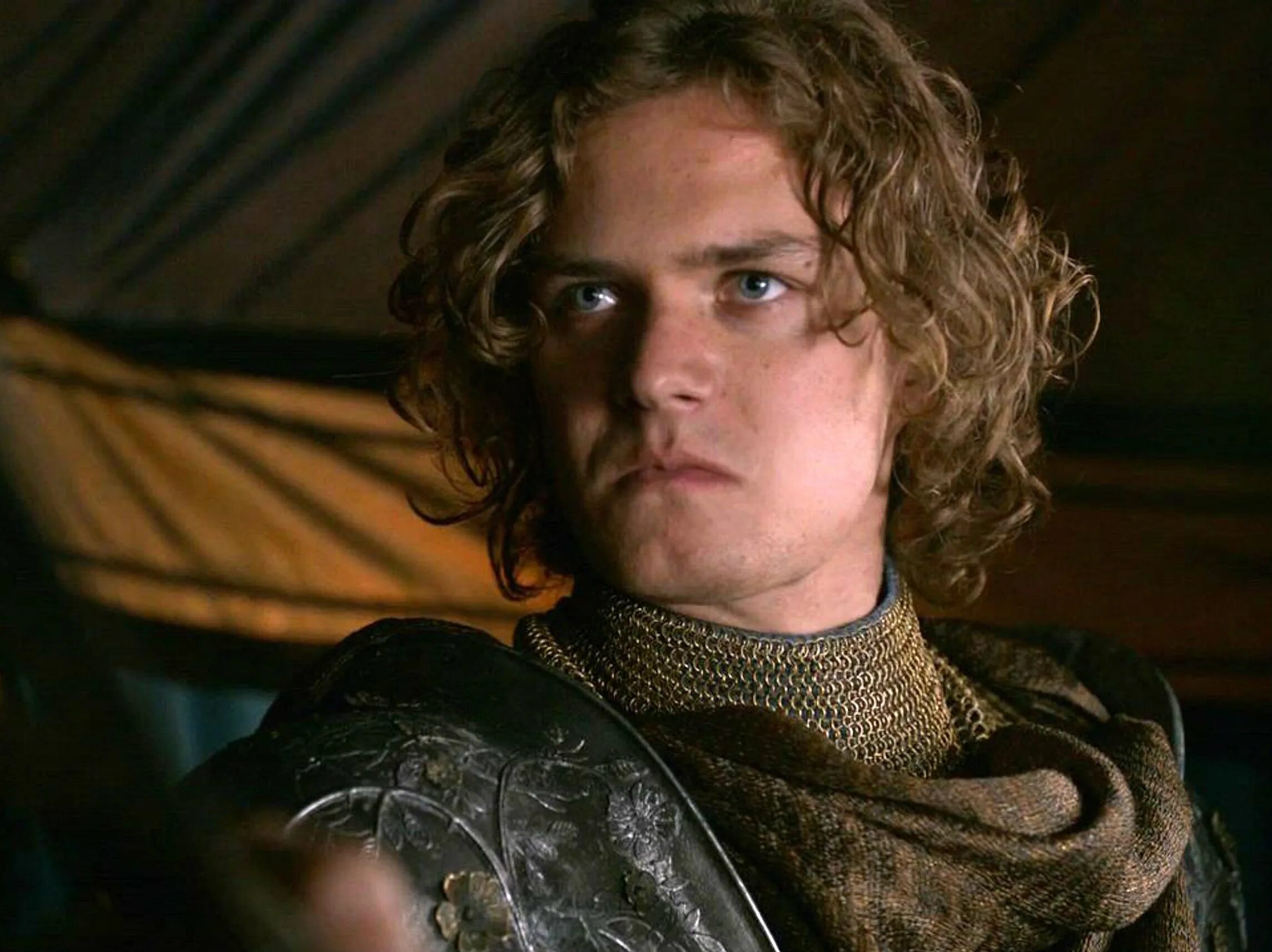 Рыцарь цветов лорас тирелл. Рыцарь цветов игра престолов. Уиллас тирелл игра престолов. Лорас тирелл. Рыцарь цветов.