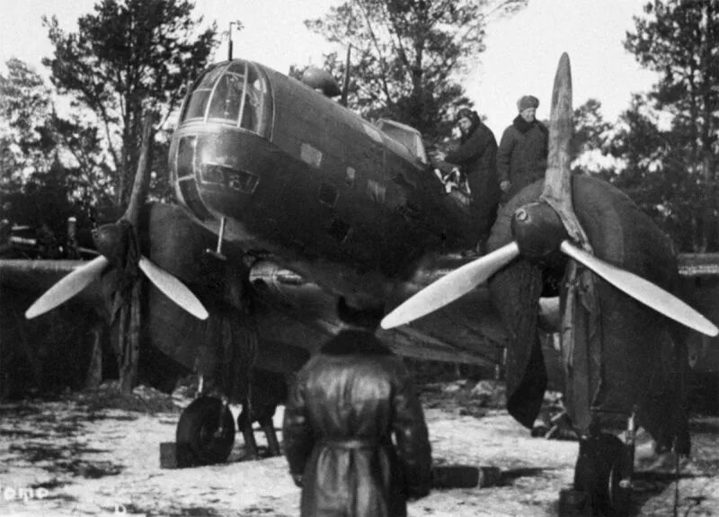 Дб 3 бомбардировка берлина. Бомбардировки берлина в 1941 году. 8 августа 1941 бомбардировка берлина. Первый налет на берлин в августе 1941. Бомбардировка берлина август 1940.