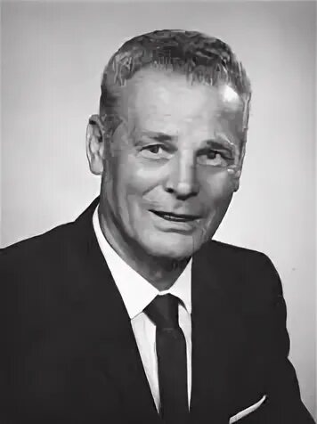 Маркс 1840. Эрих бранденбергер генерал-майор. Э маркс. Э маркс. Уильямом марксом.