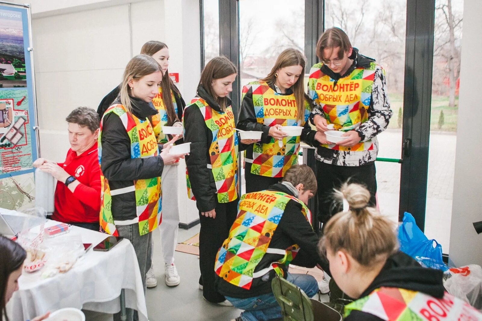 Речь волонтера. Современные волонтеры. Весна молодежь. Речь волонтера. Молодежь и волонтерство.