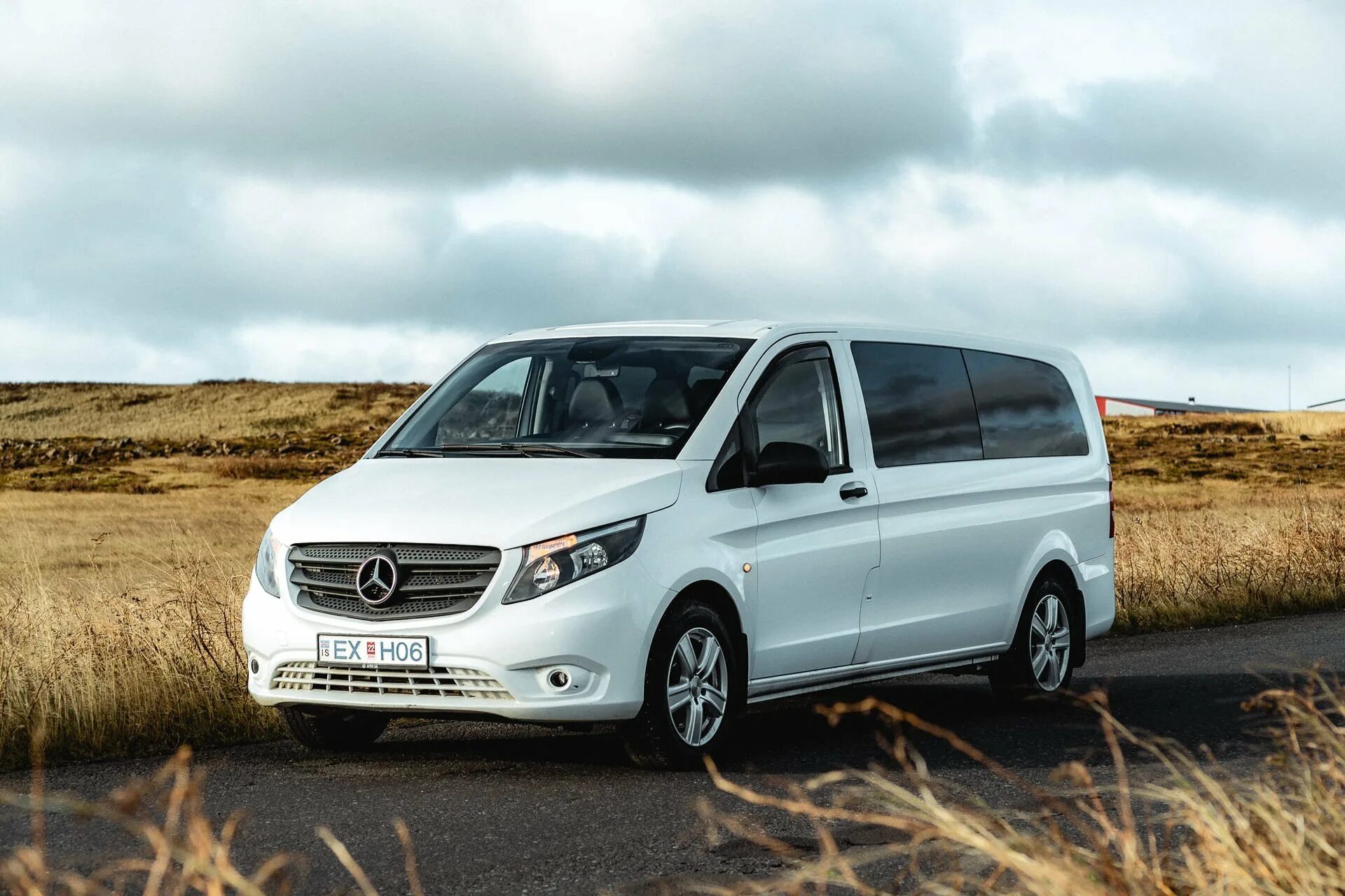 Вито ма. Mercedes-Benz Vito Tourer. Мерседес-Бенц Вито Тоурер 2018. Mercedes Benz Vito 2018. Мерседес Вито Tourer.