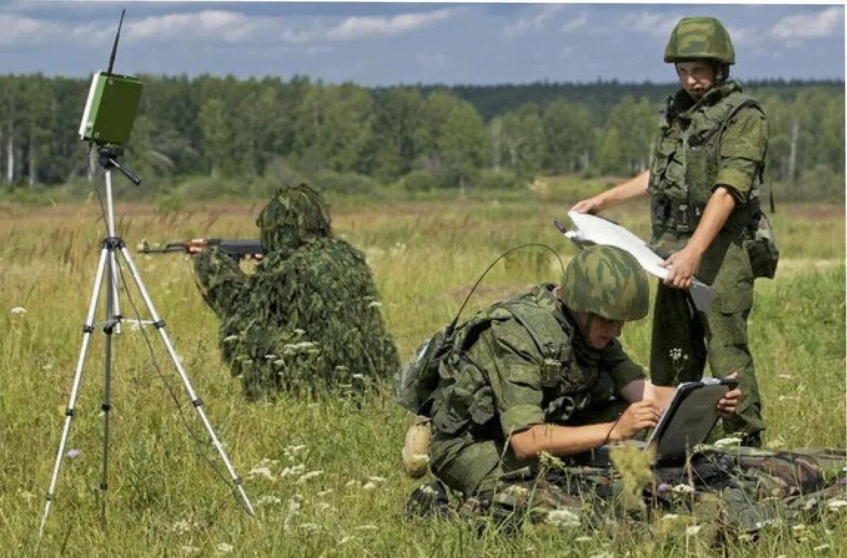 Служба в полевых условиях. Военный Связист. Войска связи. Военный радист. Связист разведчик.