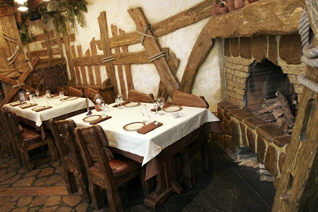 Таверна зеленый дракон властелин. Хоббитон зеленый дракон. Трактир у палыча. Бар телега зеленоград. Таверна спб.