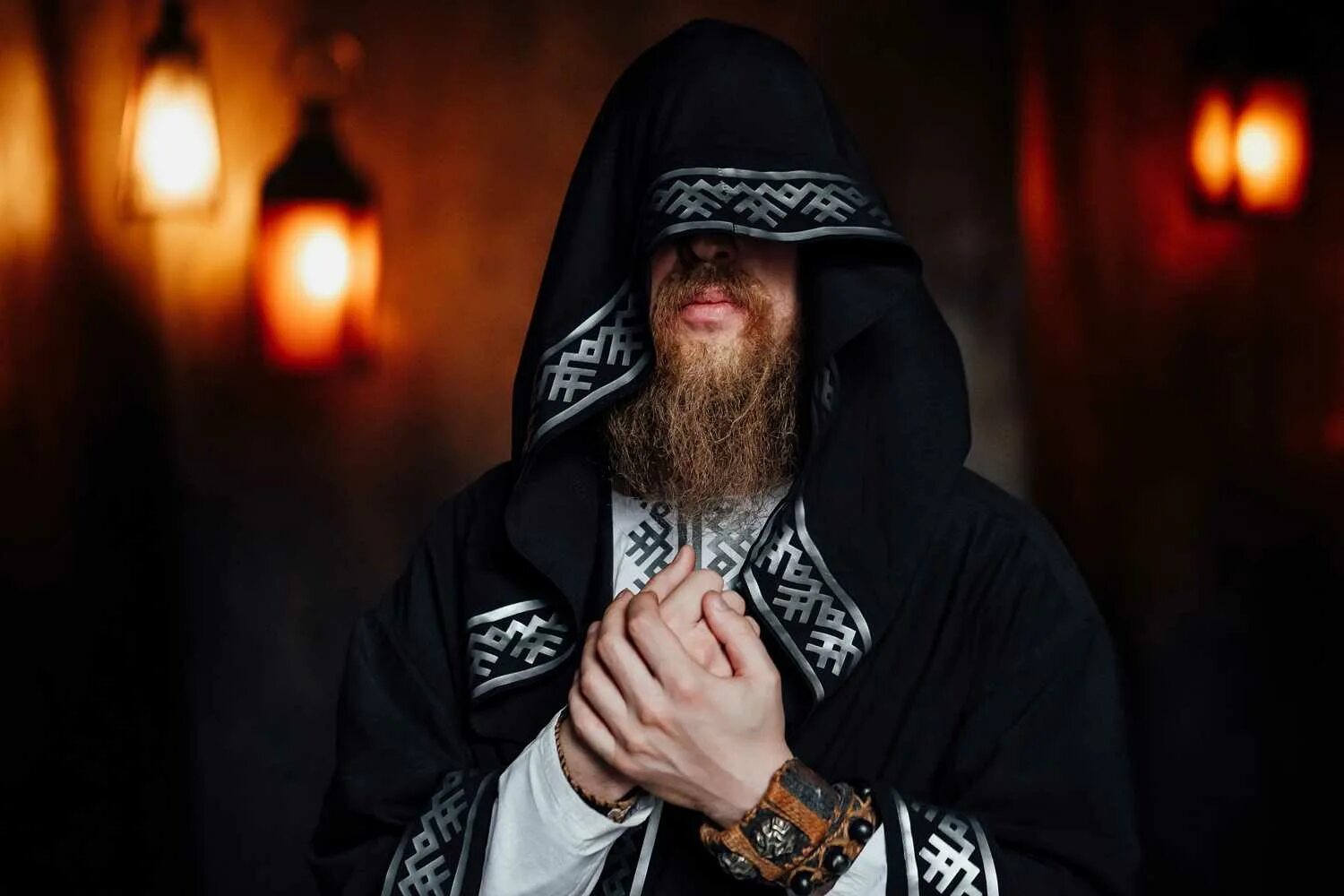 Группа иеромонах феофан. Майк венгрен disturbed. Одежда нейромонаха феофана. Бритва оккама группа. Топи за феофана.