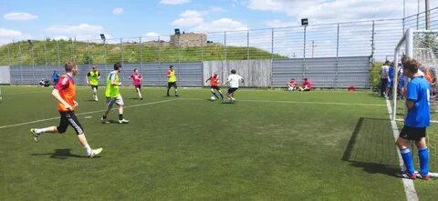 В футбольном турнире принимали участие 35