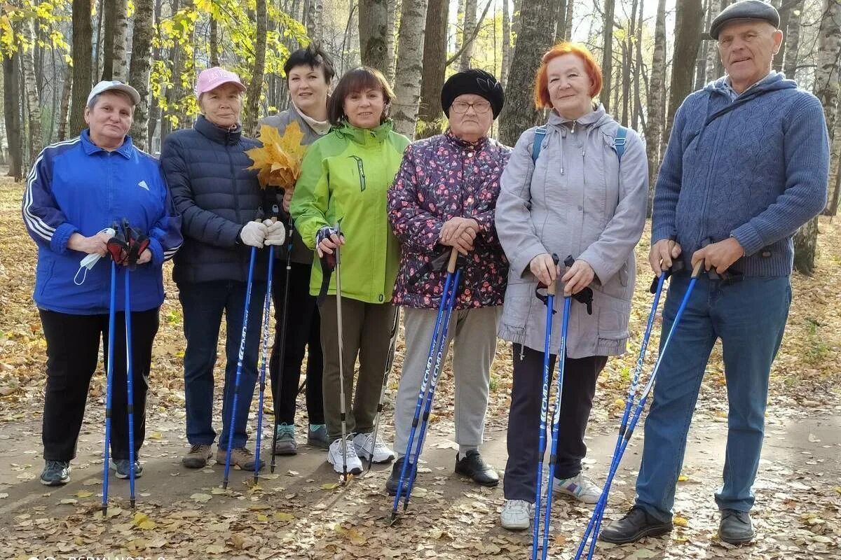 Школа пожилых людей. Школа здоровья для пожилых людей. Группы здоровья для пожилых. Зимний день здоровья для пенсионеров. Добрые дела для пожилых.