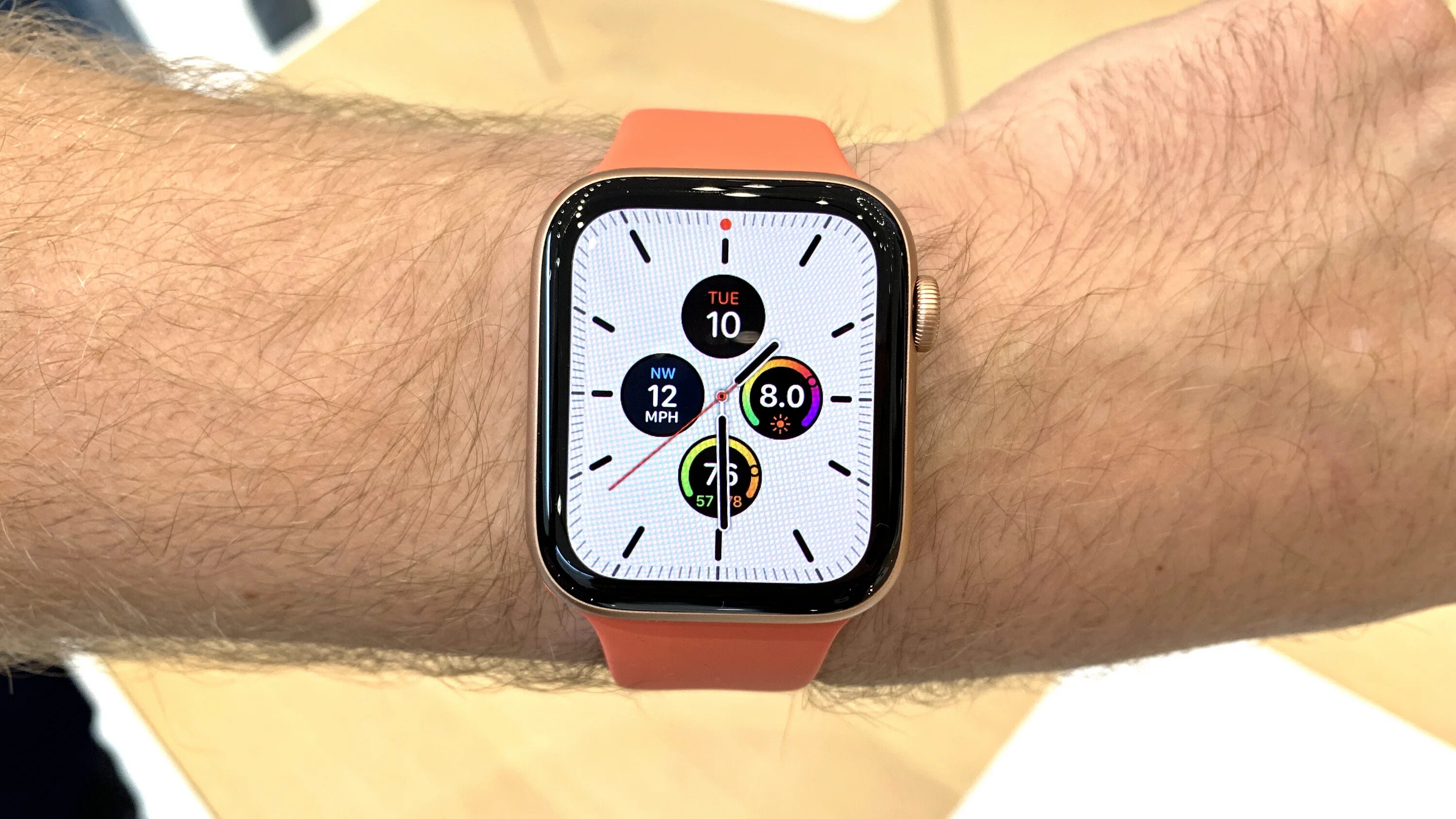 Apple watch измерение давления. Apple watch Series 6. Apple watch Series 5. Эппл вотч Сериес 5. Apple watch 5 44 mm.