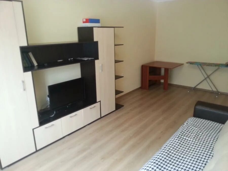 1 комнатная квартира в москве. , 90к1. сиреневый бульвар 43. 2 комнатная квартира м щелковская. уссурийская д 1 к 1.