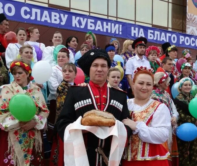 День города Новокубанск. Новокубанский район. Глубокий Новокубанский район. Фото Новокубанска Краснодарского края. Население новокубанска