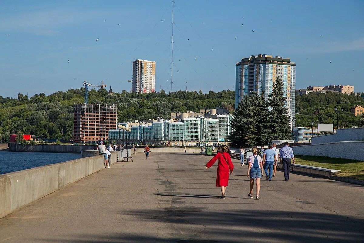 Чебоксары погулять. Чебоксары самый чистый город. Чебоксары самый благоустроенный город России. Кадр Чебоксары. Места где можно погулять в Чебоксарах.