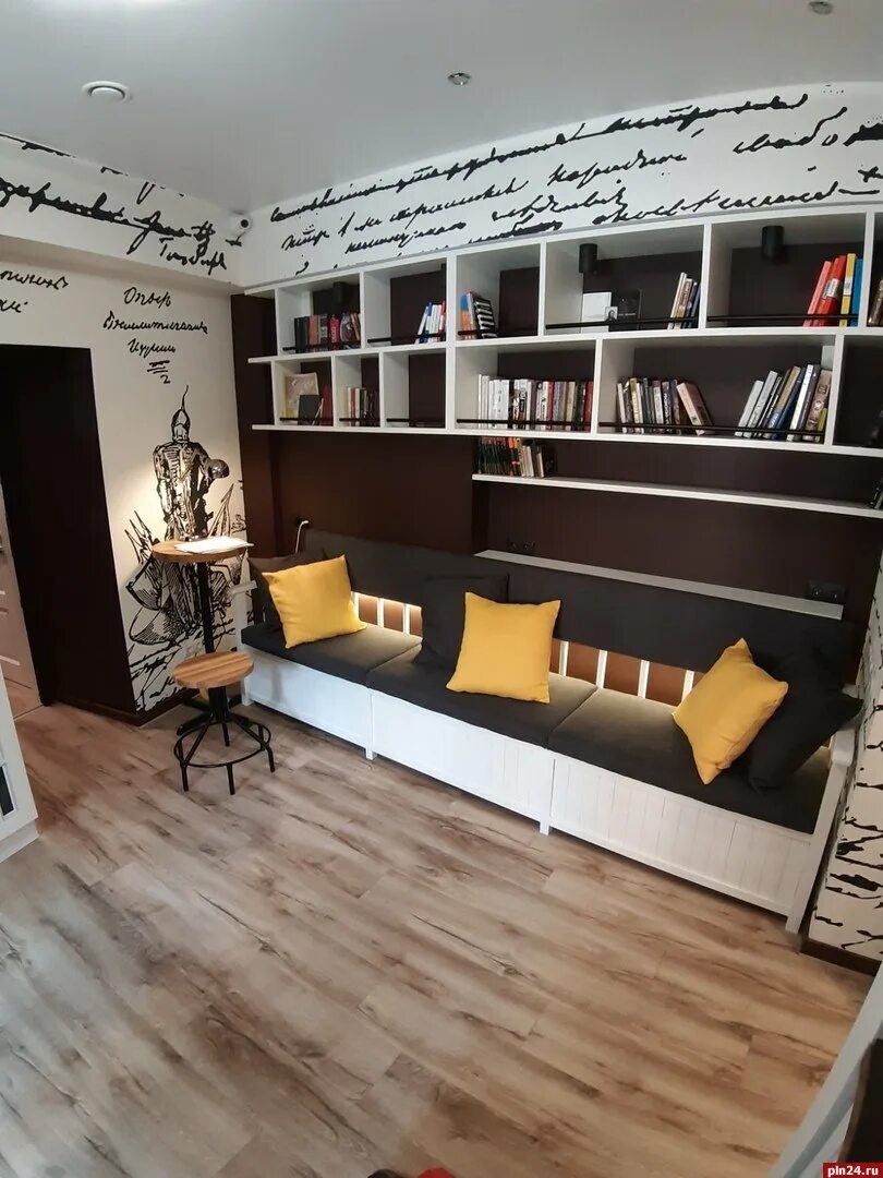 Лофт для мероприятий. Творческое пространство пальма пирогова 18. Необычное арт пространство. Пирогова,18. Сурганова наталья.