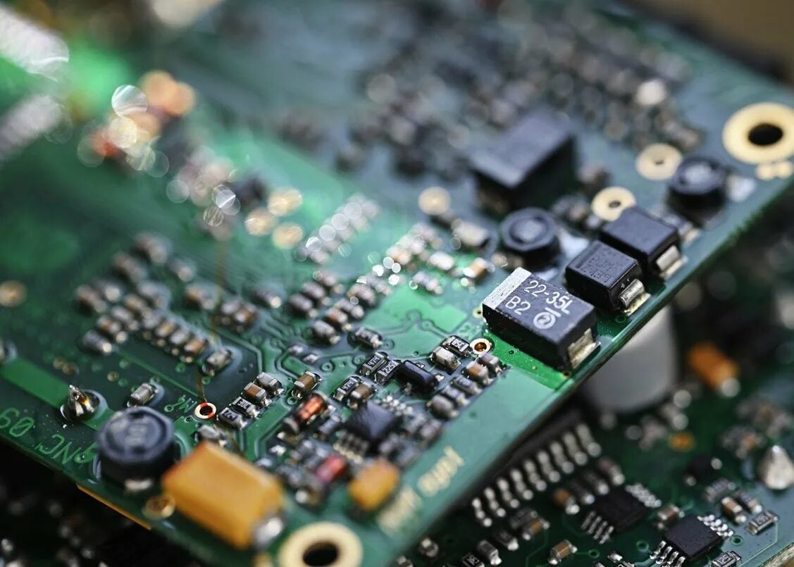 Полупроводники в России. PCB. Circuit Board. Footprint components. Next components