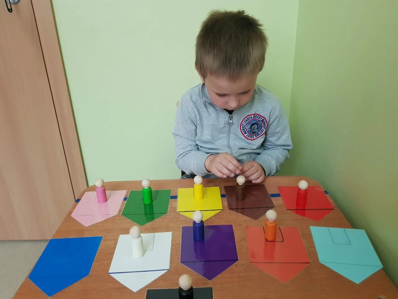 коррекционные игры для детей. интересные развивающие игры для детей. развивающие игрушки для дефектолога. дефектолог и ребенок. игры дефектолога.