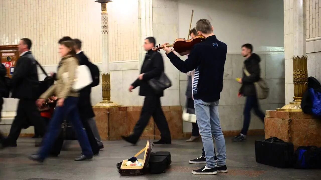 Выступления в переходах