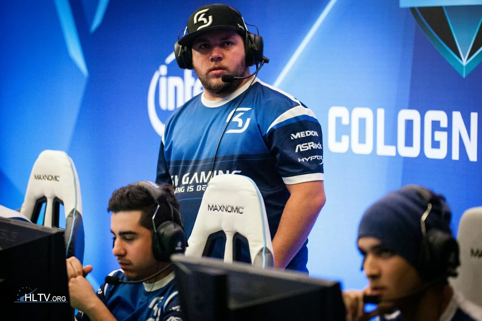 Тренером какой команды является zews. Вилтон zews прадо. zews cs go. под city zews. jdm64 cs go.