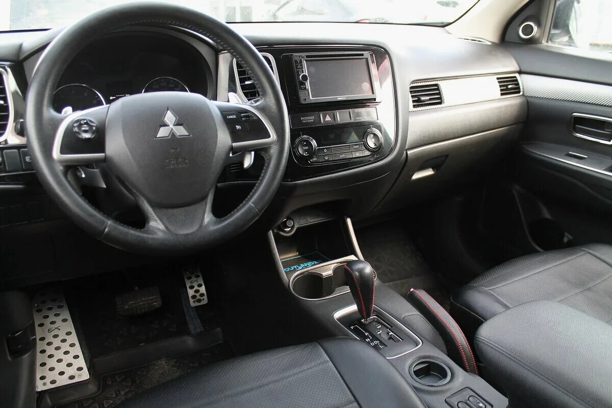 Митсубиси аутлендер 2011 салон. Mitsubishi asx 2010 салон. Митсубиси аутлендер 2008 2. Аутлендер механика полный привод. Аутлендер 2008.
