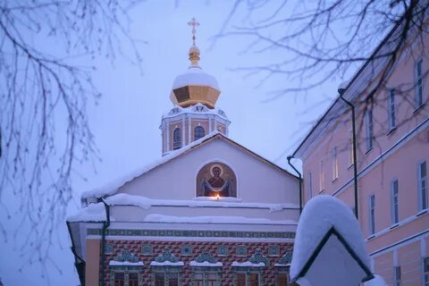 Пред январский неб ющийся об едки