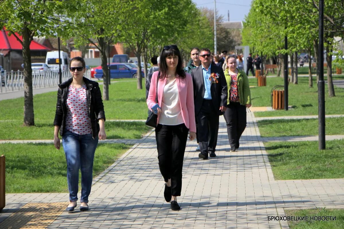 Парк чернобыльцев станица брюховецкая. Прогноз погоды в брюховецкой на 10. Погода на неделю. Прогноз погоды. Прогноз погоды в брюховецкой на 10.