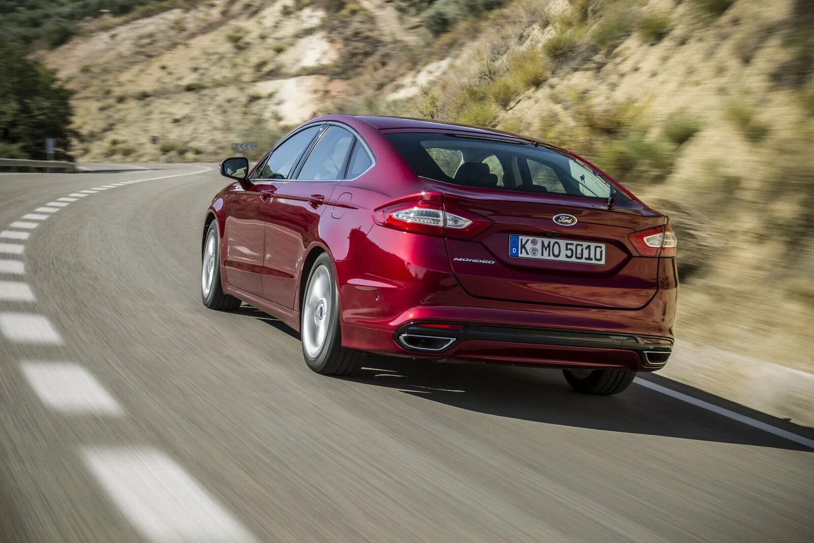 Ford mondeo. Ford Mondeo 2015. Ford Mondeo 2018. Форд Мондео 2022. Новый Форд Мондео 2022.