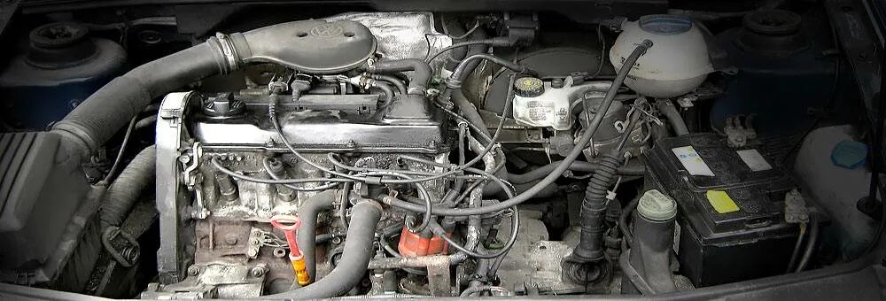 Vw passat b3 1.8. Двигатель пассат в4 1,8. двигатель фольксваген пассат б4 1.8. двигатель фольксваген пассат б4. двигатель фольксваген пассат б3 1.8 моновпрыск.