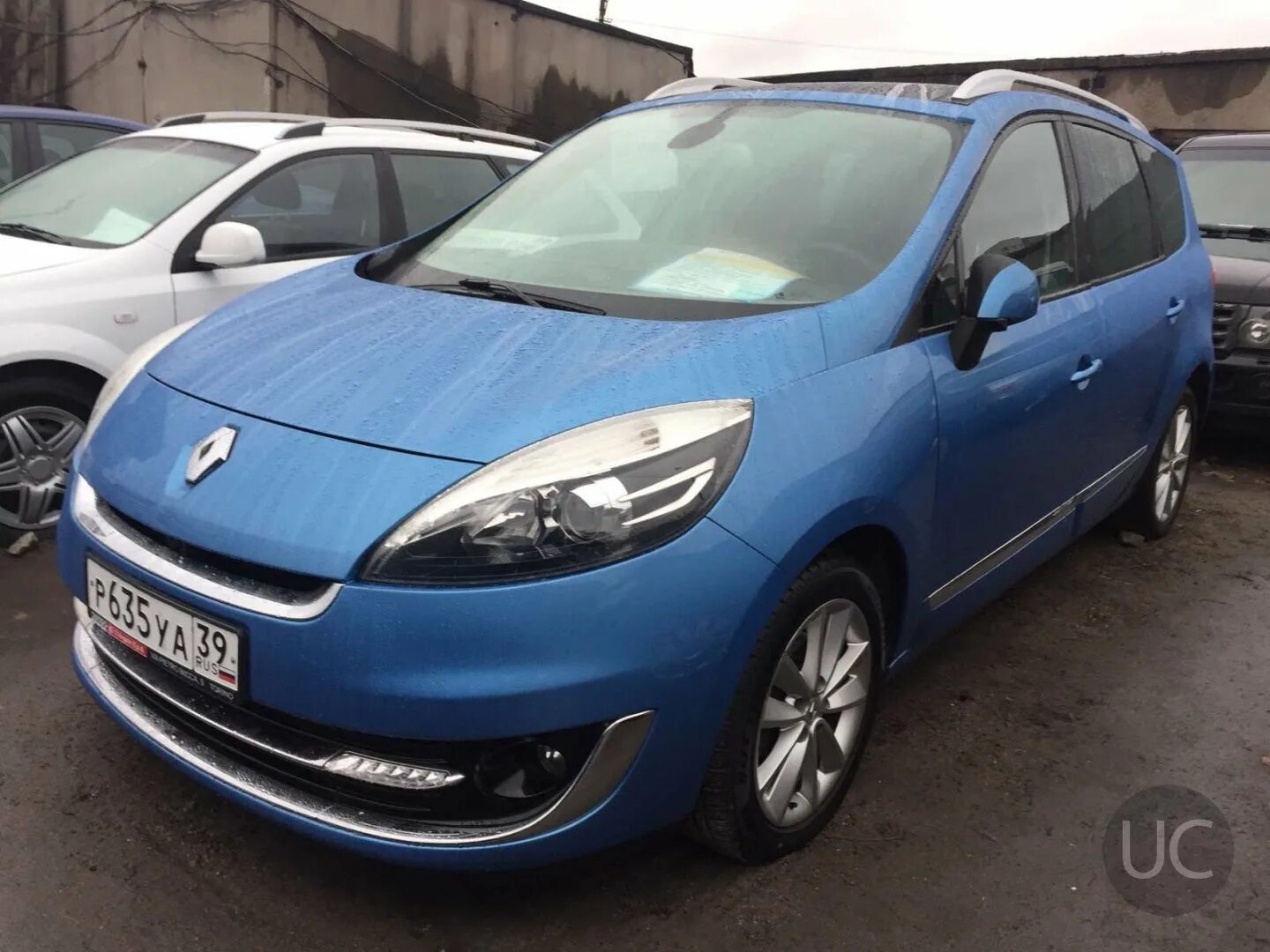 Продам renault. Renault Scenic 2012. Рено Сценик 2012 года металлик. Renault Scenic АКПП. Продам Рено 30000.