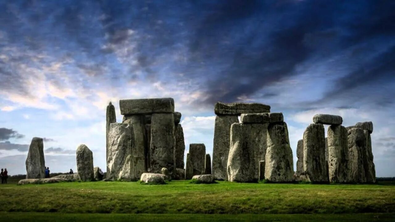 Stonehenge is perhaps the worlds. Стоунхендж. National Geographic Стоунхендж. 6) Стоунхендж в Уилтшире. Кромлех.