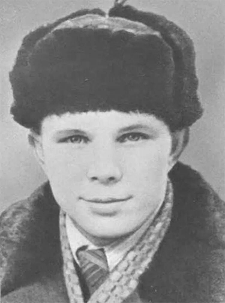 Гагарин во время войны