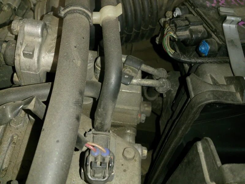 Battery charging лагуна 3. Температурные датчики pajero 2 6g72. 6g72 датчик температуры. Gdi троит. Проверить давление тнвд 4g93.
