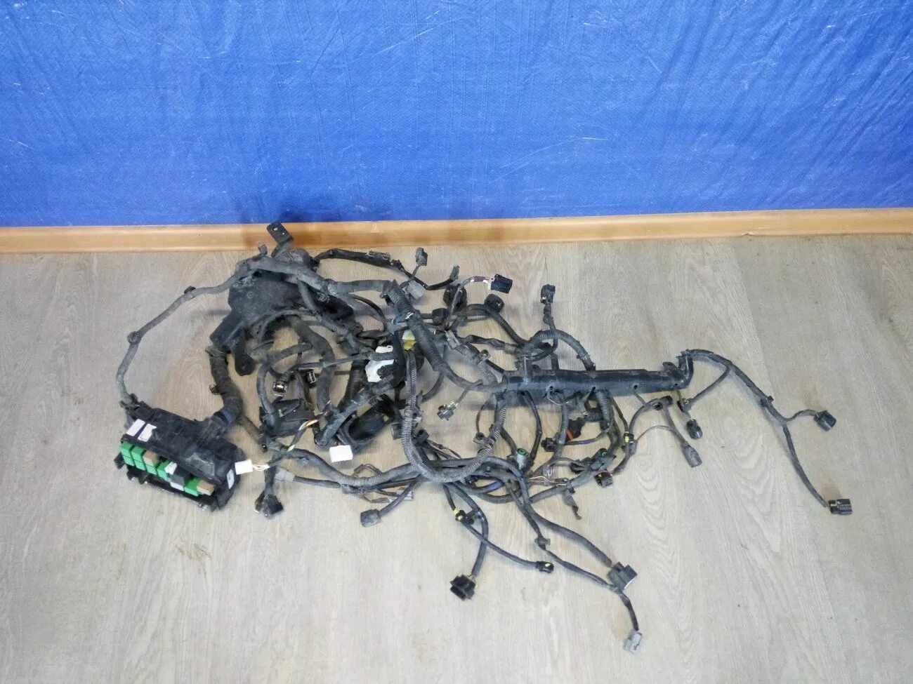 Проводка галант 8. Производство проводки на хендай. 911101h071. Жгут проводов на катушки соната тагаз. 9120125170.