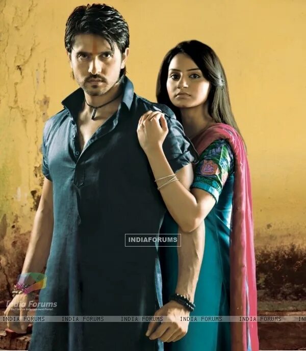 повелитель грешников индийский на русском языке. танви бхатия и ашиш шарма. повелитель грешников индийский сериал. ашиш шарма грешники сериал. женщина-змея индийский сериал.