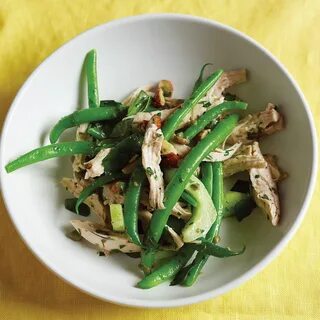 Салат стручковая фасоль с курицей грибами