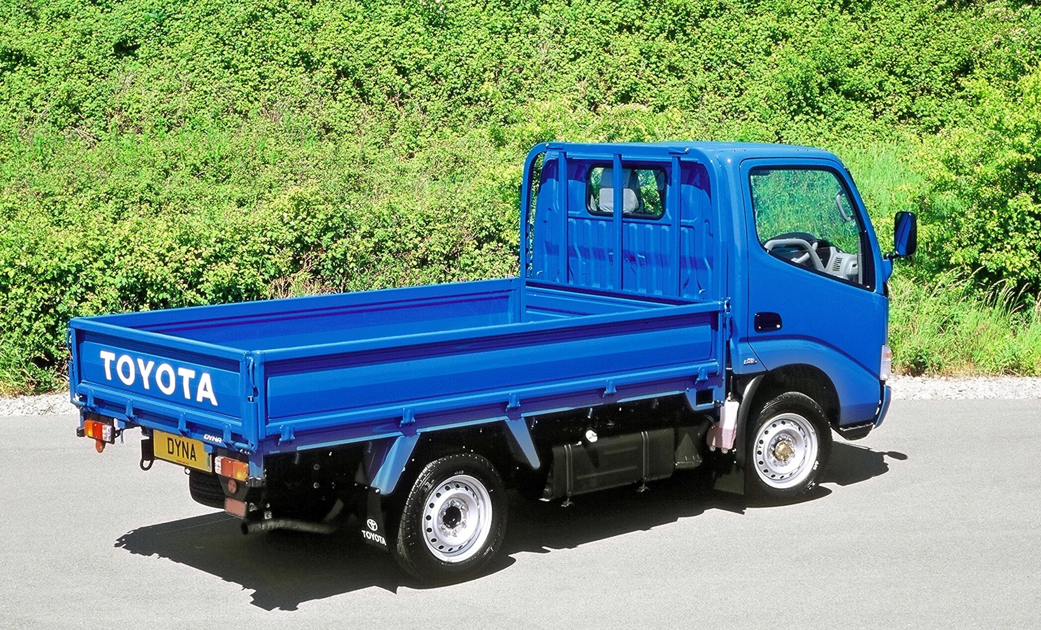 Toyota Dyna 300. Тойота Дюна грузовик. Тойота грузовик Dyna 300. Toyota Dyna грузовой.