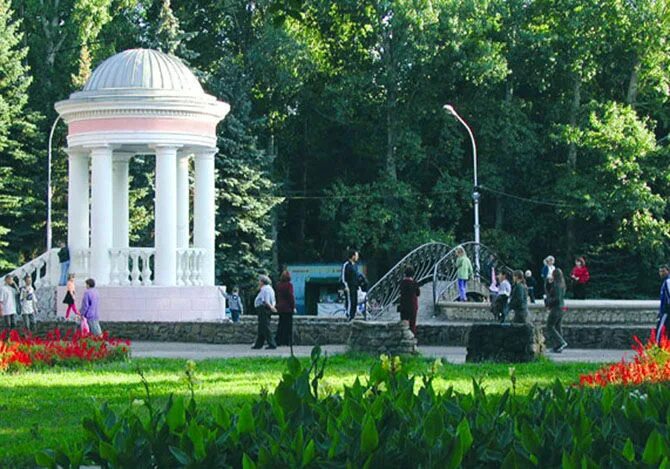 Парк Гидростроитель в Волжском. Волжский парк Волгоград. Городской парк Волжский. ПКИО Гидростроитель Волжский. Парк волжского сайт