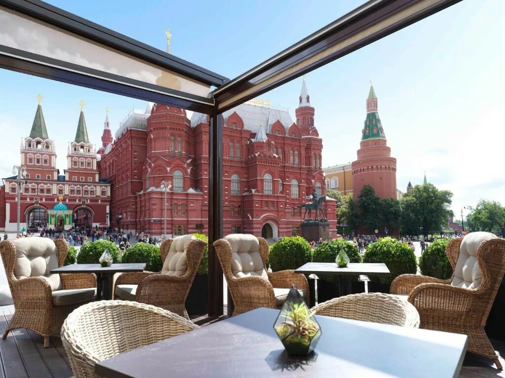 Гостиница «Москва» (four Seasons Hotel Moscow). 4seasons отель Москва. Гостиница 4 Seasons Москва. Отель ФО Сизонс Москва красная площадь.