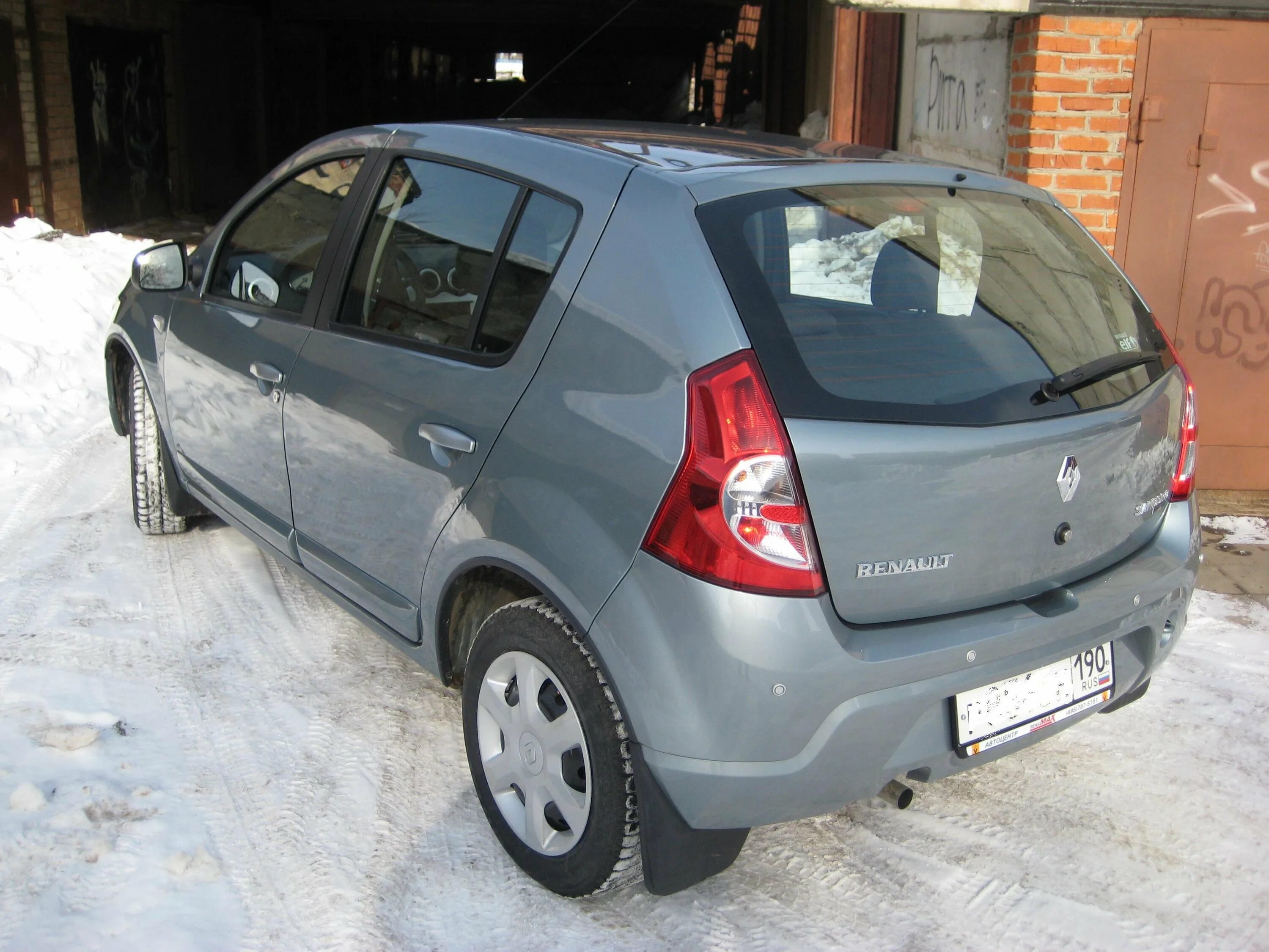 Renault sandero 2012. Сандеро 2012. Рено Сандеро 2012 серый. Рено Сандеро 2012. Renault Renault Sandero 2012.