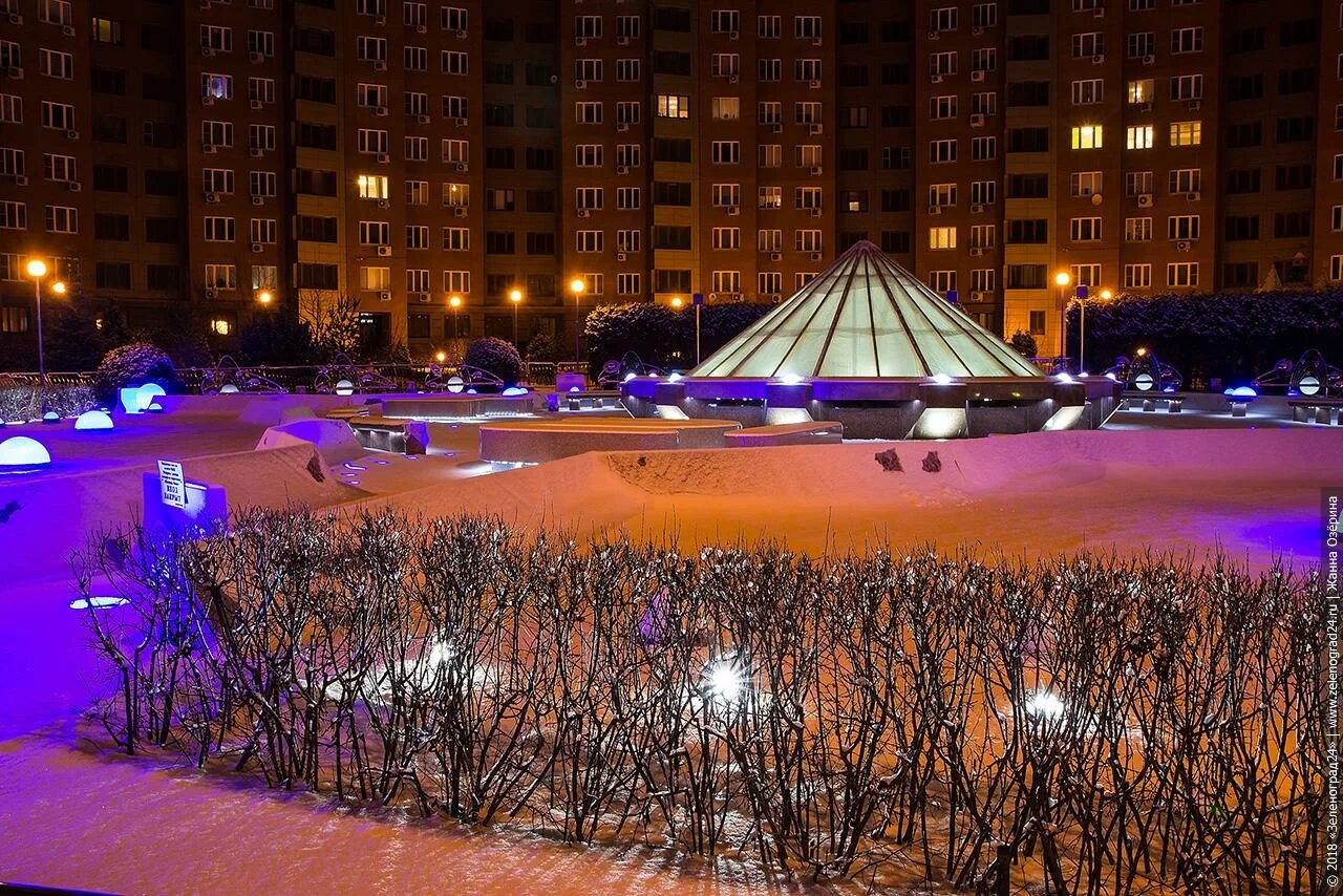 Погулять зеленограде. Парк Ровесник Зеленоград. Парк Ровесник Зеленоград фото. Ночной Зеленоград. Зеленоград Московская область.