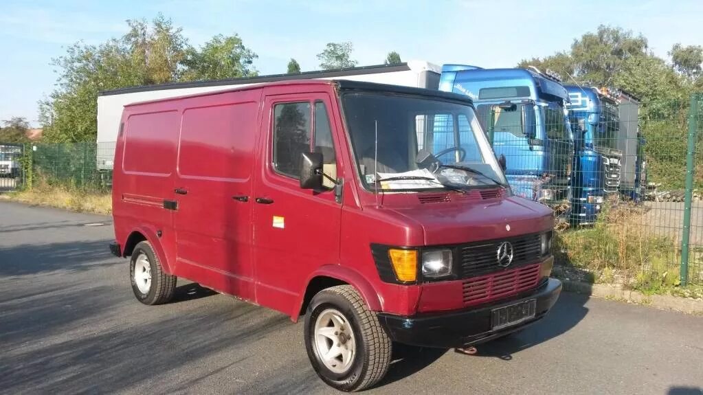 AB3545170 накладка направляющей мерседес t1 утка 207 - 410 купить по цене 11256 