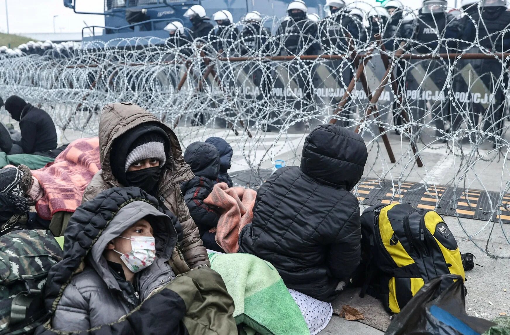 Расстрелянная сотня. Расстрелянная сотня. Расстрелянная сотня. Бойцы беркута на майдане расстрел. Расстрелянная сотня.