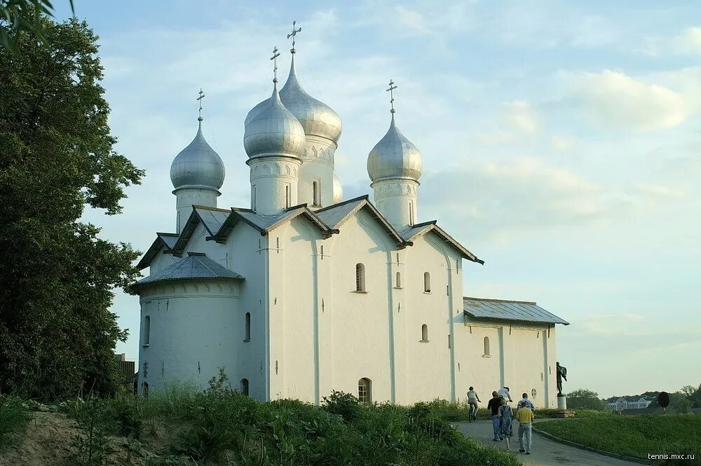 Ано великого новгорода. Великий Новгород 2006. Великий Новгород 2008. Храм в Волховском Великий Новгород.