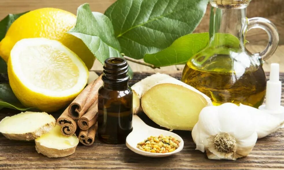 Народные средства 50 лет. Мазь из прополиса. Отвар из семян льна. Настой сена. Мази лекарственные.