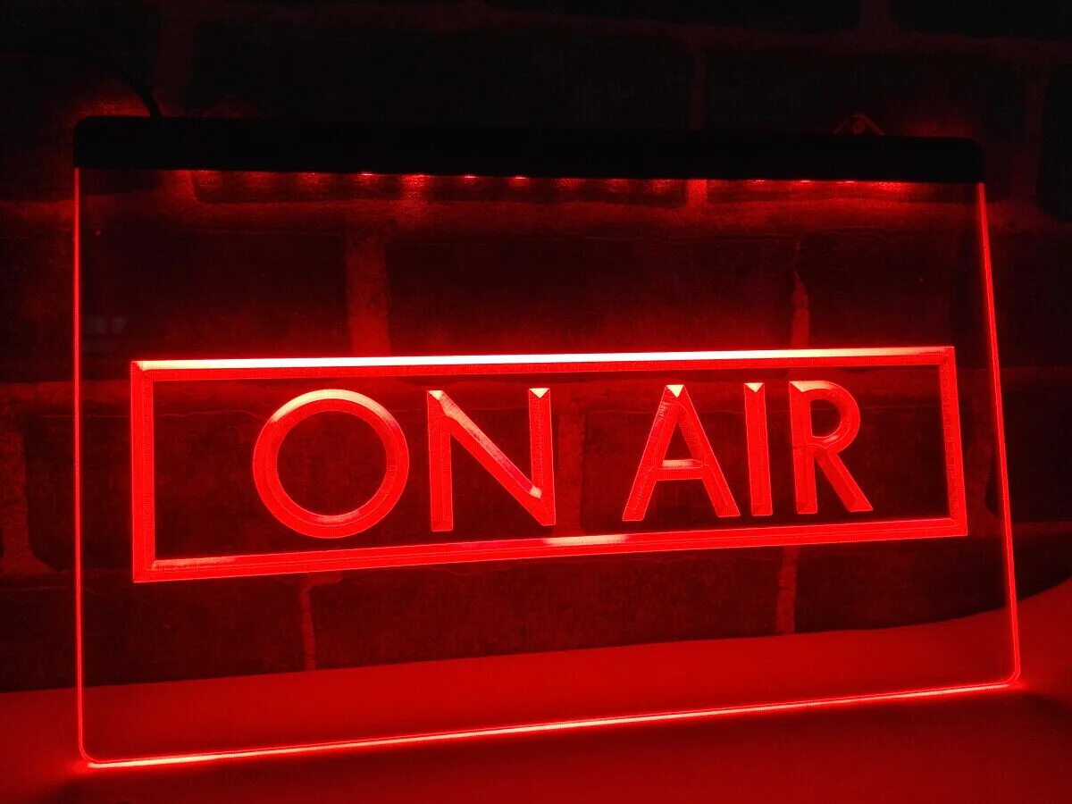 So on air. Вывеска on air. on air табличка. on air неон. неоновая вывеска on air.