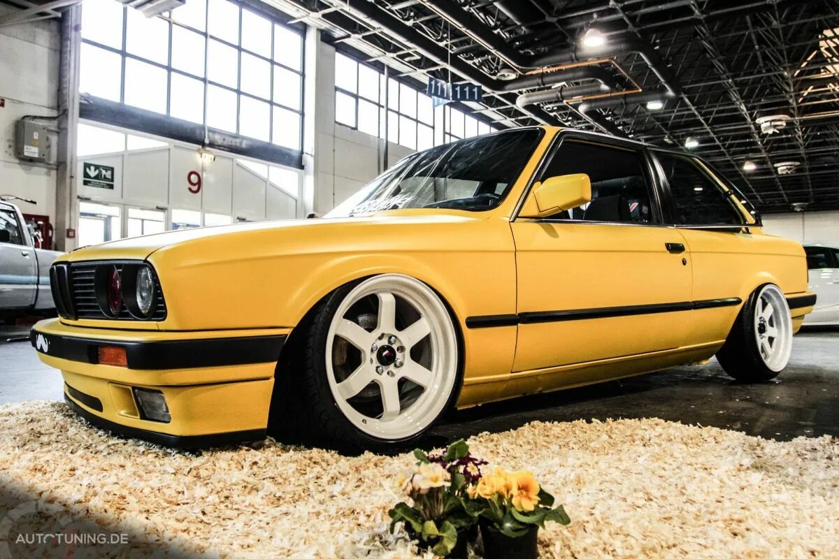 E30 stance. Tuning BMW e30 ПП. Pfeba e30. БМВ у30 стенс.