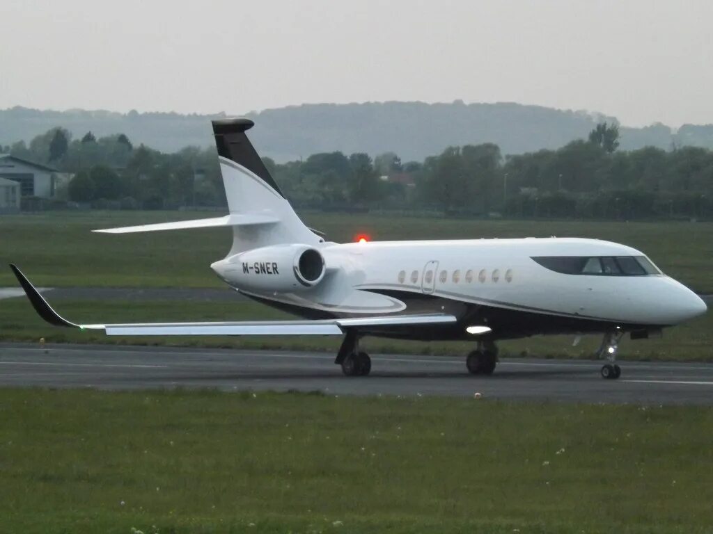 Easy ex. Falcon 2000ex easy. Dassault Falcon 2000. Dassault Falcon 2000lx. Фалькон 2000 ех.