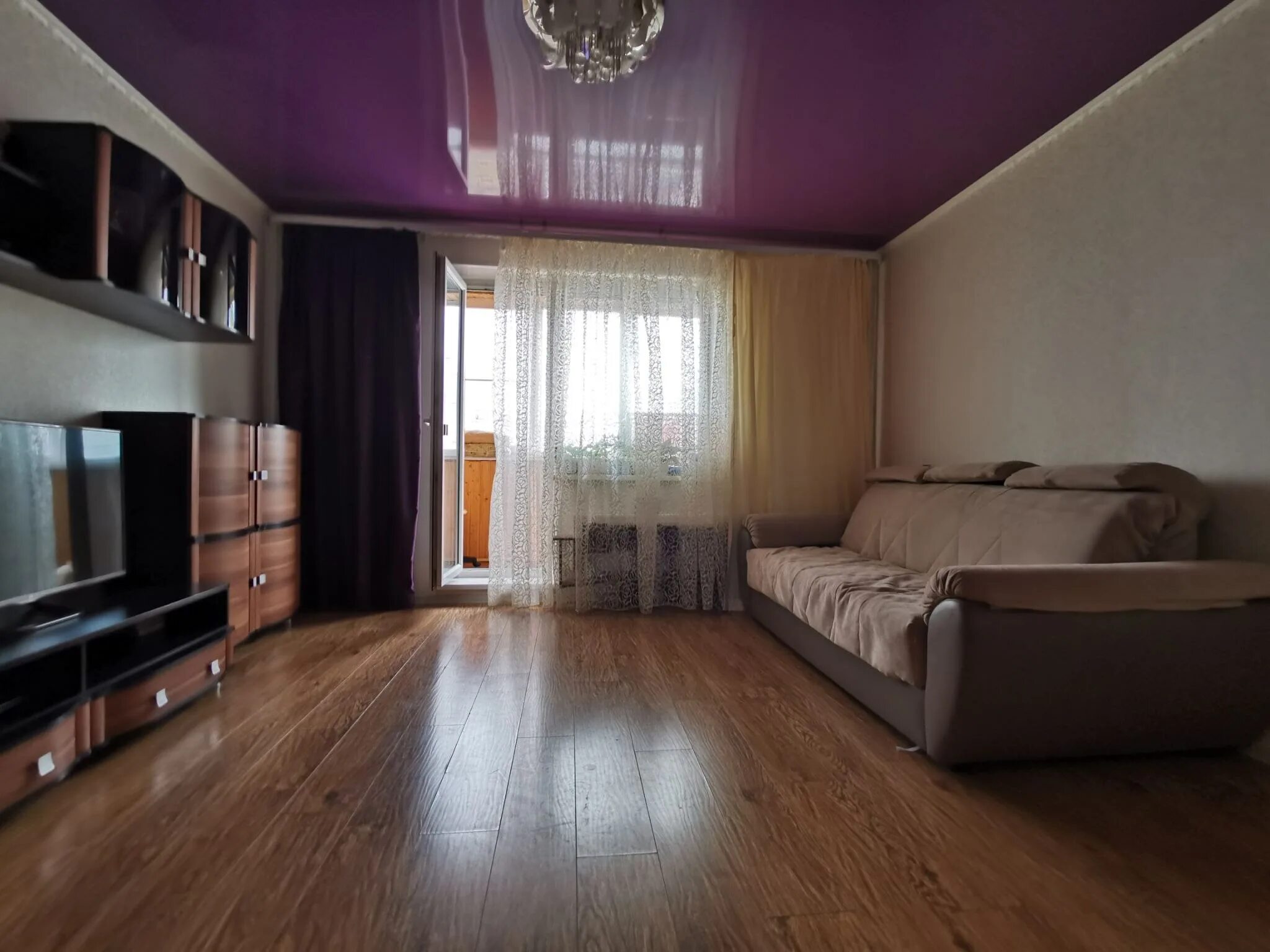 Комната с ремонтом и мебелью. Продажа квартиры 2 комнатную в копейске на международной 67 б. Елены стасовой 38г 2 этаж снять квартиру. Евроремонт однокомнатной квартиры. Сниму 2 комнатную копейск.