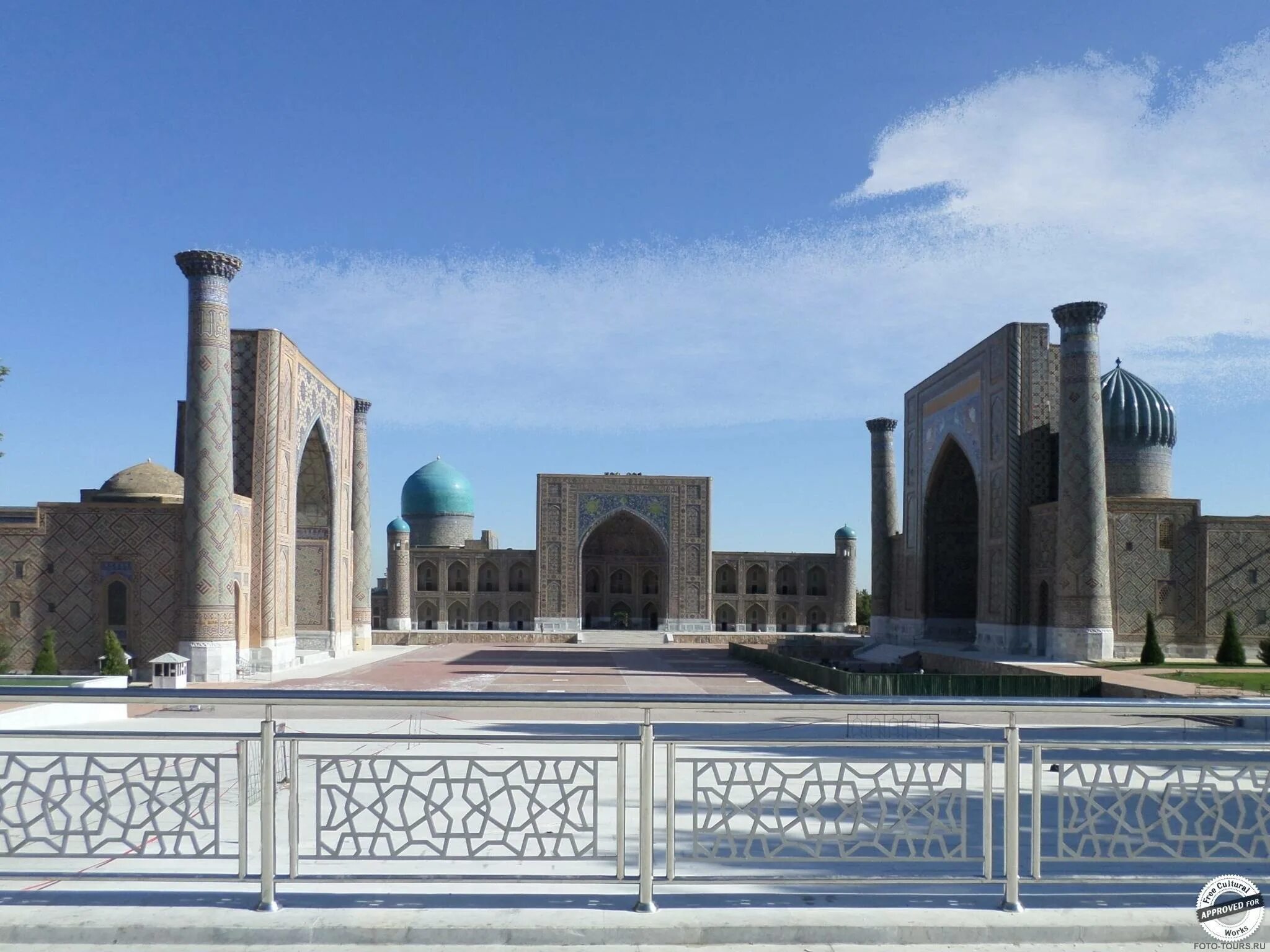 Самарканд дворец шахи зинда. Самарканд дворец тамерлана. В самарканде 2. Новый туристический центр в самарканде. В самарканде 2.